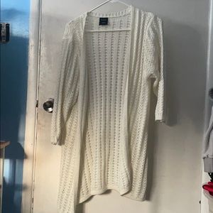 white knitted cardigan
